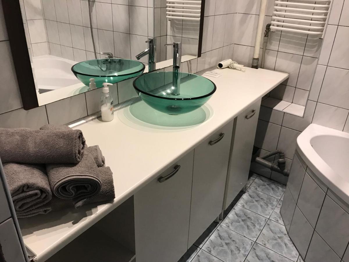 Апартаменты Apartament Kamienica Лодзь Экстерьер фото